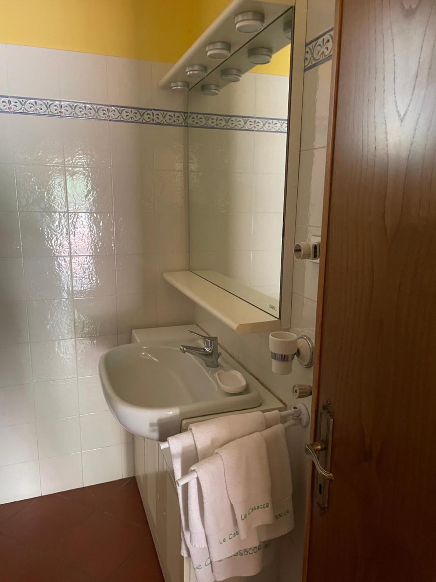 Le Casacce Case Per Vacanze Carmignano Bagian luar foto