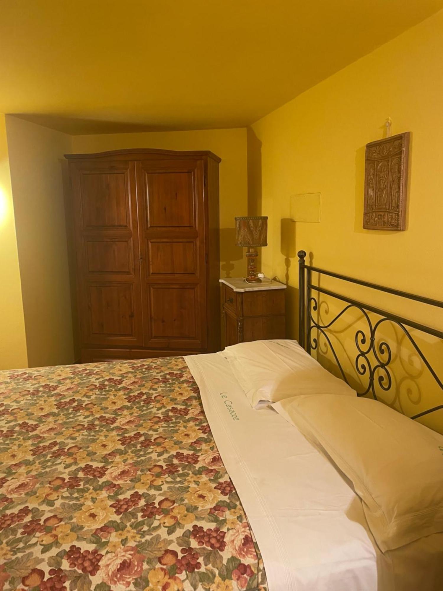 Le Casacce Case Per Vacanze Carmignano Bagian luar foto