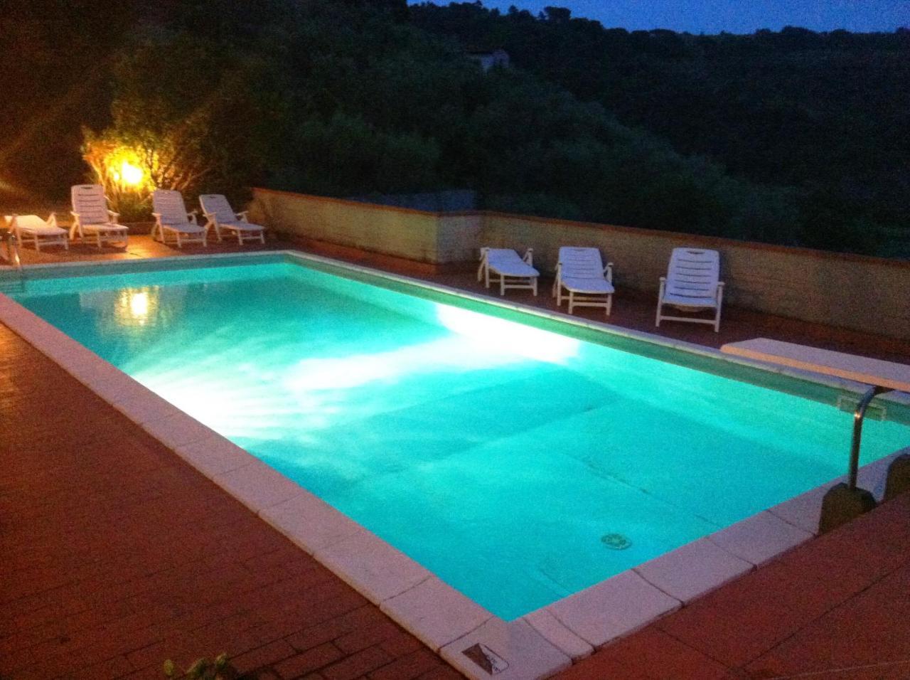 Le Casacce Case Per Vacanze Carmignano Bagian luar foto